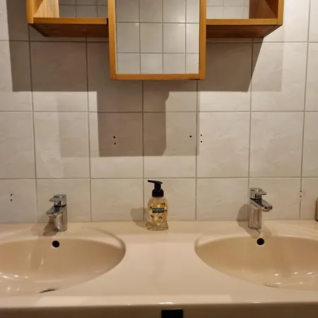 Hideaway For 6 Guests Only 30 Min To Munich Semesterbostad